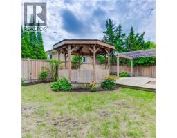3 WESTVIEW Crescent - 40