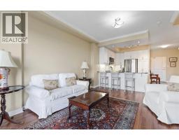 539 BELMONT Avenue W UnitNo. 906 - 8
