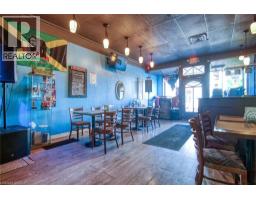 660 KING Street E - 11