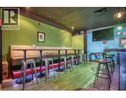 660 KING Street E - 18