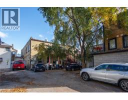 660 KING Street E - 9
