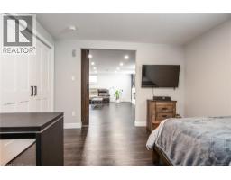 232 SHADY GLEN Crescent - 47