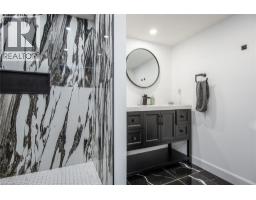 232 SHADY GLEN Crescent - 49