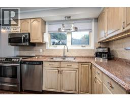 77 ROBERTS Crescent - 14