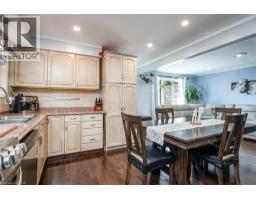 77 ROBERTS Crescent - 16