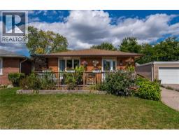77 ROBERTS Crescent - 2