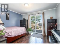 77 ROBERTS Crescent - 22