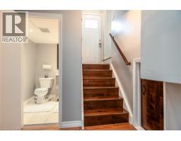 77 ROBERTS Crescent - 29