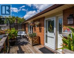 77 ROBERTS Crescent - 3