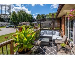 77 ROBERTS Crescent - 4