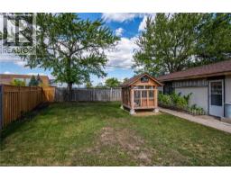 77 ROBERTS Crescent - 40