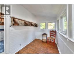 44 ELLEN Street E - 27