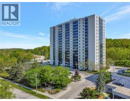 35 GREEN VALLEY Drive UnitNo. 1614 - 1