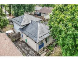 44 RAVINE Crescent - 1