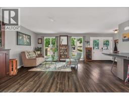 44 RAVINE Crescent - 10
