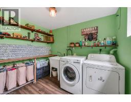 44 RAVINE Crescent - 26