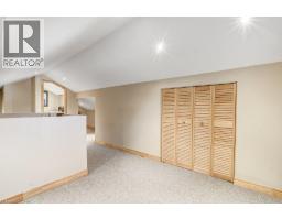 24 CENTRE Street - 19
