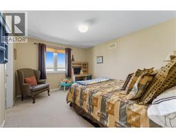58 WINDING WOOD Crescent - 36