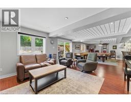58 WINDING WOOD Crescent - 42
