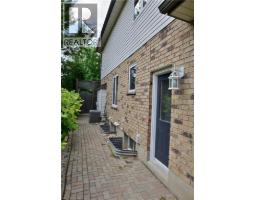 517 BUCKINGHAM Boulevard - 47