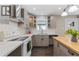 147 TALBOT Street S - 13