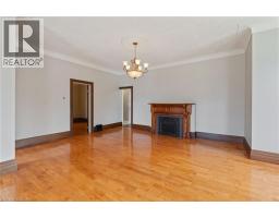 147 TALBOT Street S - 33