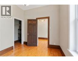 147 TALBOT Street S - 43