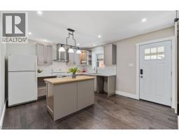 147 TALBOT Street S - 8