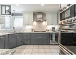 26 GOWINLOCK Court - 11