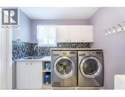 26 GOWINLOCK Court - 18