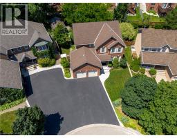 26 GOWINLOCK Court - 2