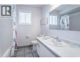 26 GOWINLOCK Court - 33