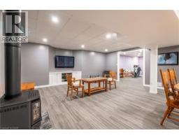 26 GOWINLOCK Court - 40