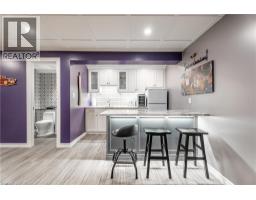 26 GOWINLOCK Court - 44