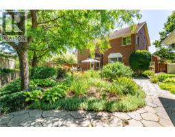 26 GOWINLOCK Court - 46