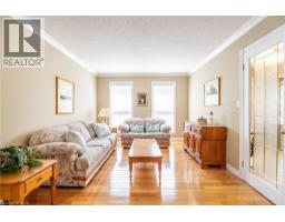 26 GOWINLOCK Court - 6