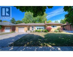 38 KINGSWAY Crescent - 1