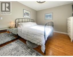 38 KINGSWAY Crescent - 17