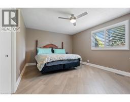 12 BRIARLEA CRES Crescent - 14