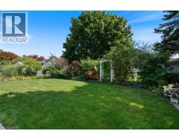 12 BRIARLEA CRES Crescent - 29