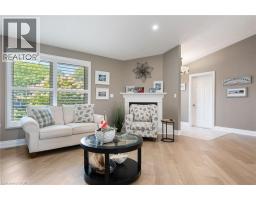 12 BRIARLEA CRES Crescent - 6