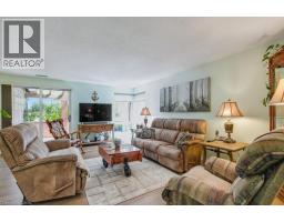 52 BLUE SPRINGS Drive UnitNo. 11 - 19