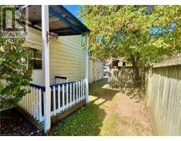 90 SHANLEY Street - 30
