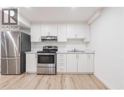 601 FLORENCEDALE Crescent - 31