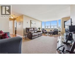 55 GREEN VALLEY Drive UnitNo. 1812 - 11