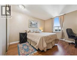 55 GREEN VALLEY Drive UnitNo. 1812 - 18