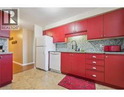 55 GREEN VALLEY Drive UnitNo. 1812 - 5