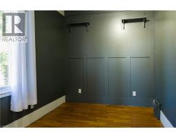 73 BROCK Street - 22