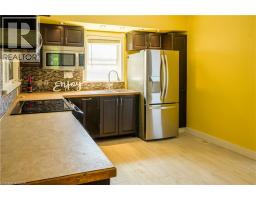 73 BROCK Street - 35