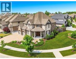 546 MANOR RIDGE Crescent - 1
